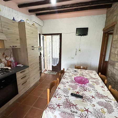 App C163 Con Terrazza A Sottotorre , Калазетта
